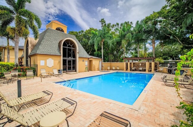 Building Photo - 10155 Sailwinds Blvd S
