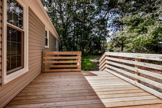 Building Photo - 4792 NC-73