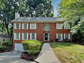 Building Photo - 9320 N Lake Dr