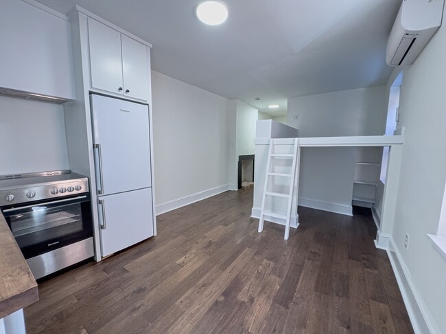 Building Photo - 1832-34 Callowhill St