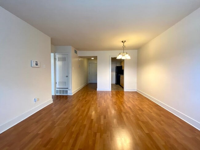 Building Photo - 3815 Guadalupe St