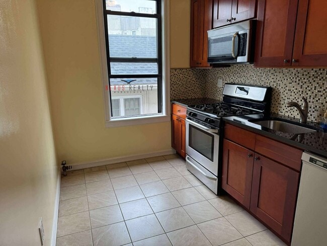 Building Photo - 34-29 33rd St