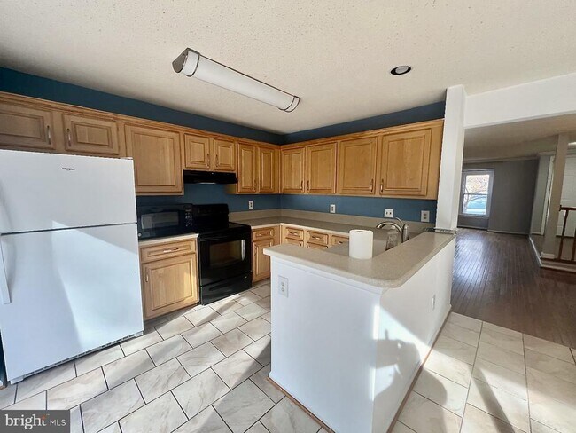 Building Photo - 11570 Hill Meade Ln