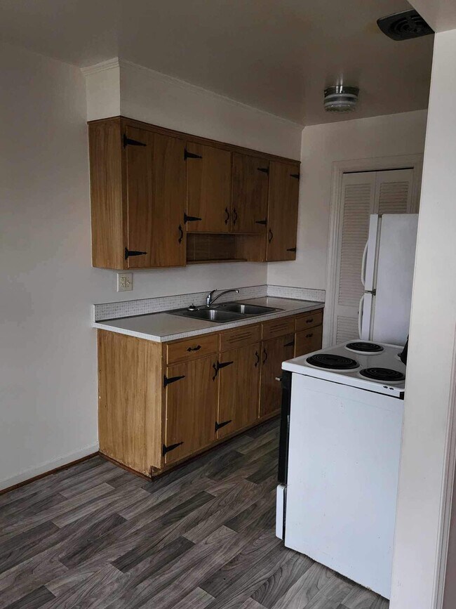 Building Photo - 2730 Forest Hill Ave NW