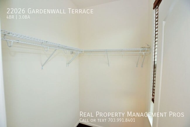 Building Photo - 22026 Gardenwall Terrace