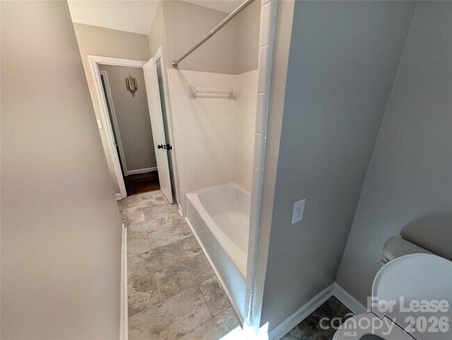 Building Photo - 103 Abingdon Cir