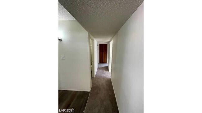Building Photo - 3955 Ventura Way