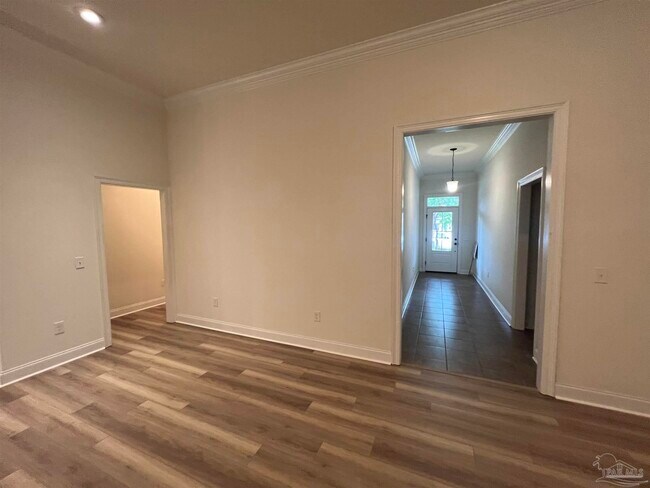 Building Photo - 4726 Pierce Ln