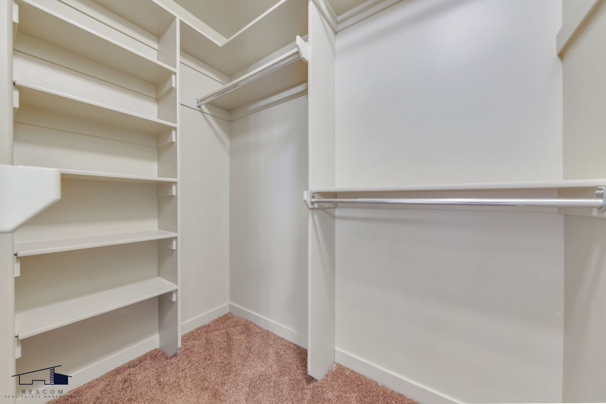 Building Photo - 2042 Evans Cove Loop