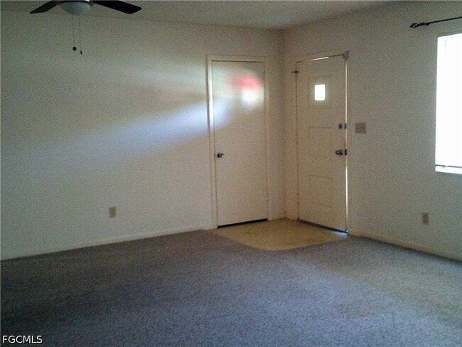 Building Photo - 1405 Juddale St E