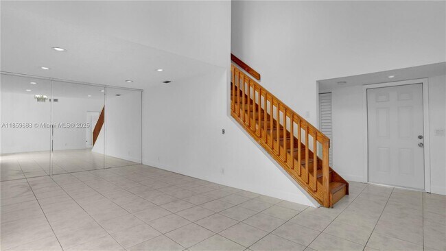 Building Photo - 6460 NW 170th Terrace