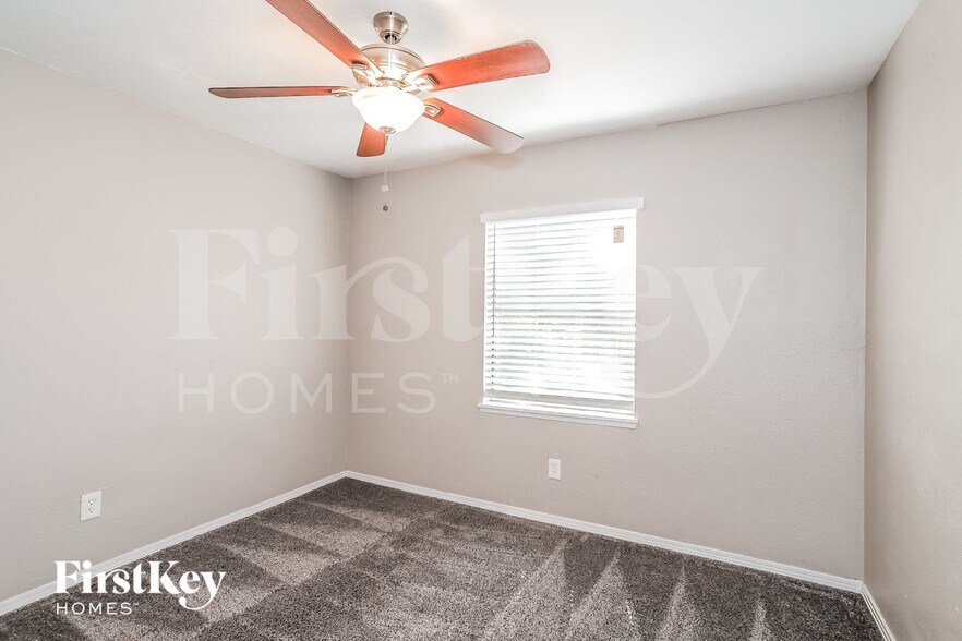 Building Photo - 16939 Macleish Dr