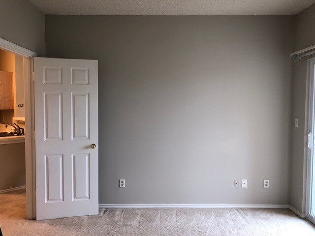 Building Photo - 13058 Autumn Woods Way