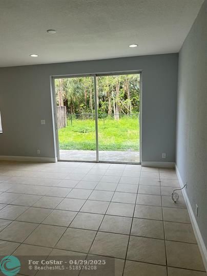 Building Photo - 3693 Asperwood Cir