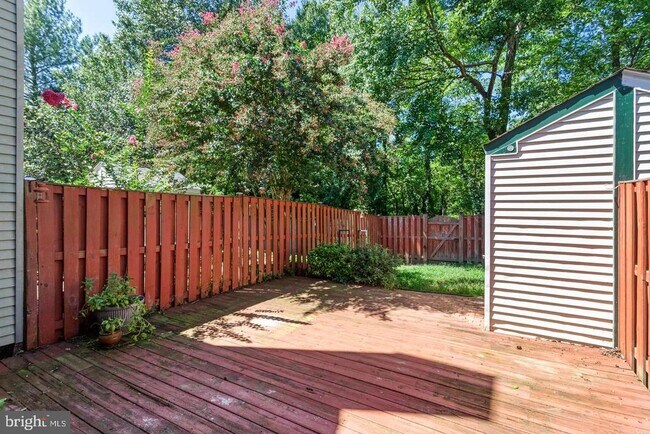 Building Photo - 7170 Westfield Ct