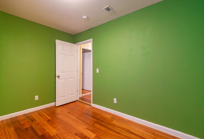 Building Photo - 2730 9th St