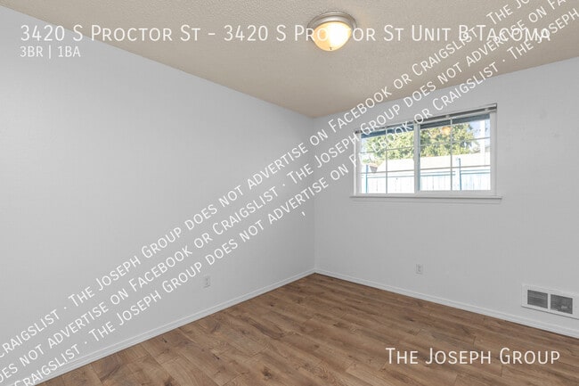 Building Photo - 3420 S Proctor St