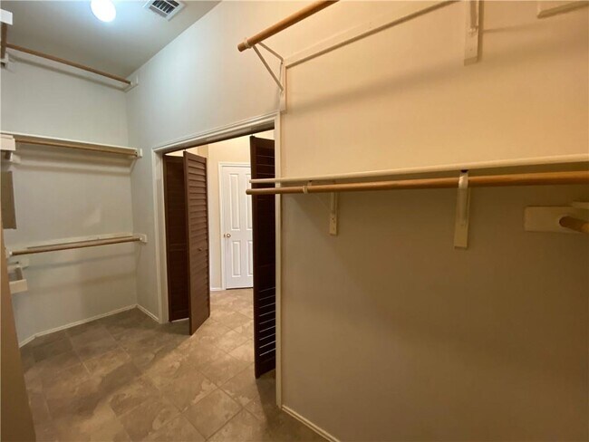 Building Photo - 1709 Coral Dr