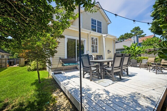 Building Photo - 1177 Treefern Dr