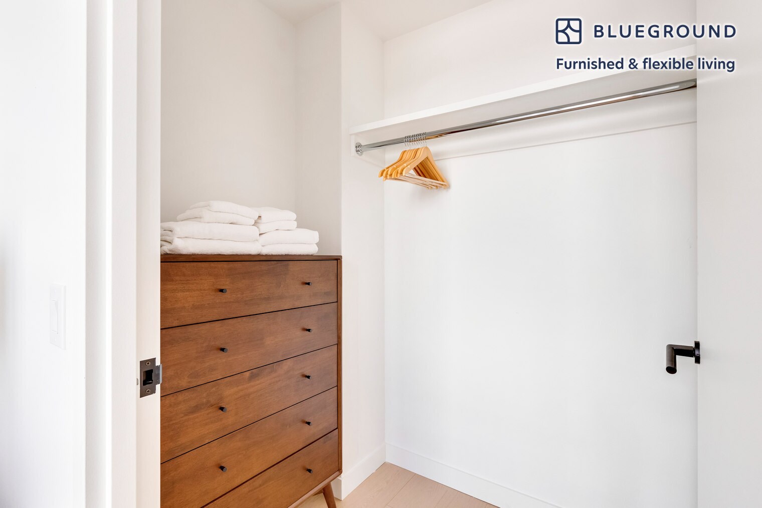 Building Photo - 478 Kent Ave