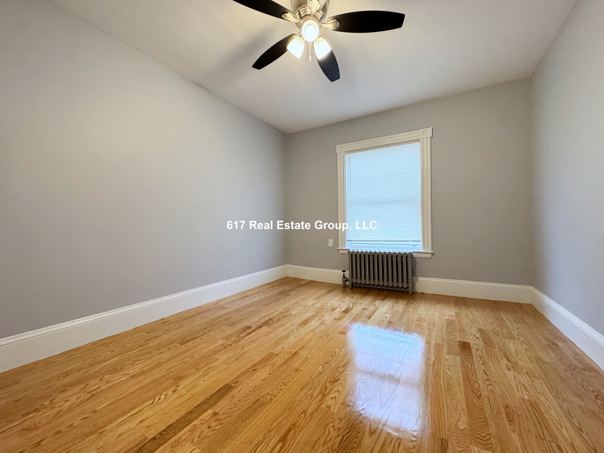 Building Photo - 4 Everett Square