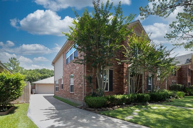 Building Photo - 20722 Fawnbrook Ct