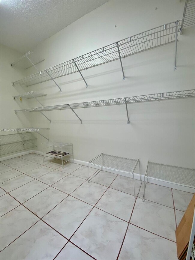 Building Photo - 1301 SW 142nd Ave