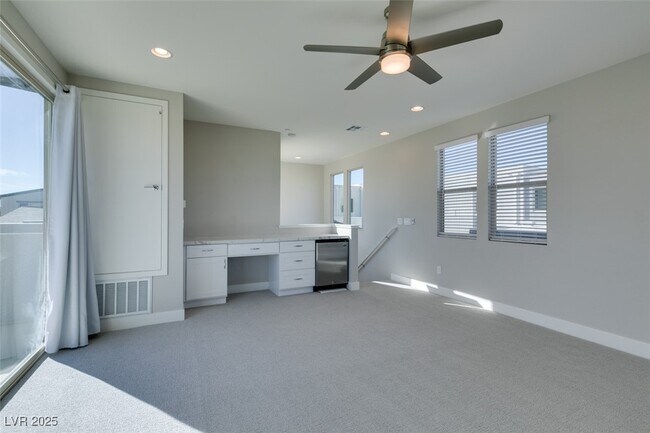 Building Photo - 11323 Gravitation Dr