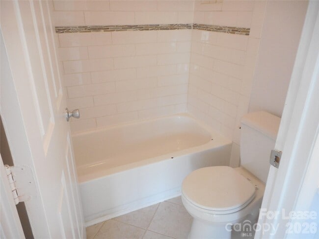 Building Photo - 8235 Circle Tree Ln