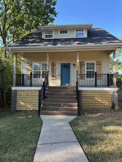 Building Photo - 1808B Ashwood Ave