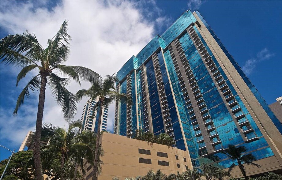 Primary Photo - 1200 Queen Emma St