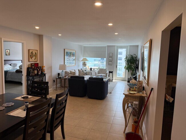 Building Photo - 3450 S Ocean Blvd