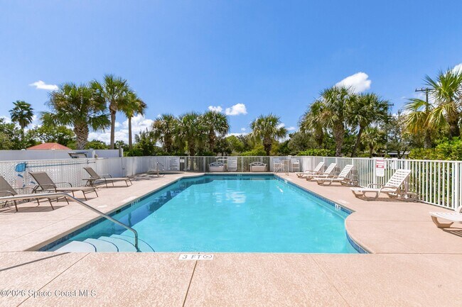 Building Photo - 800 Del Rio Way