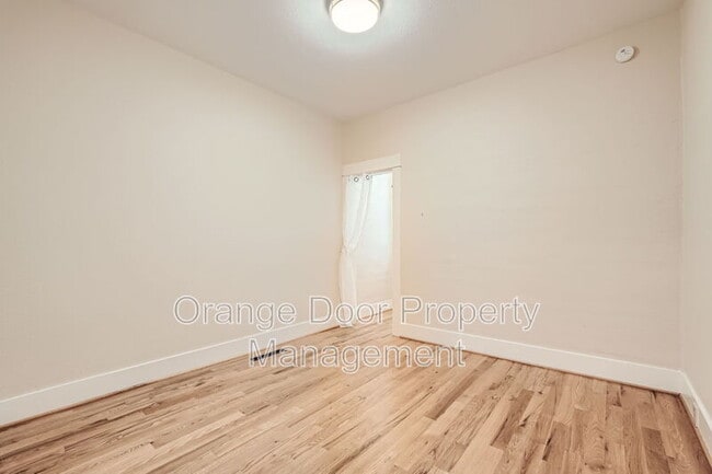 Building Photo - 4337 2nd Ave NE