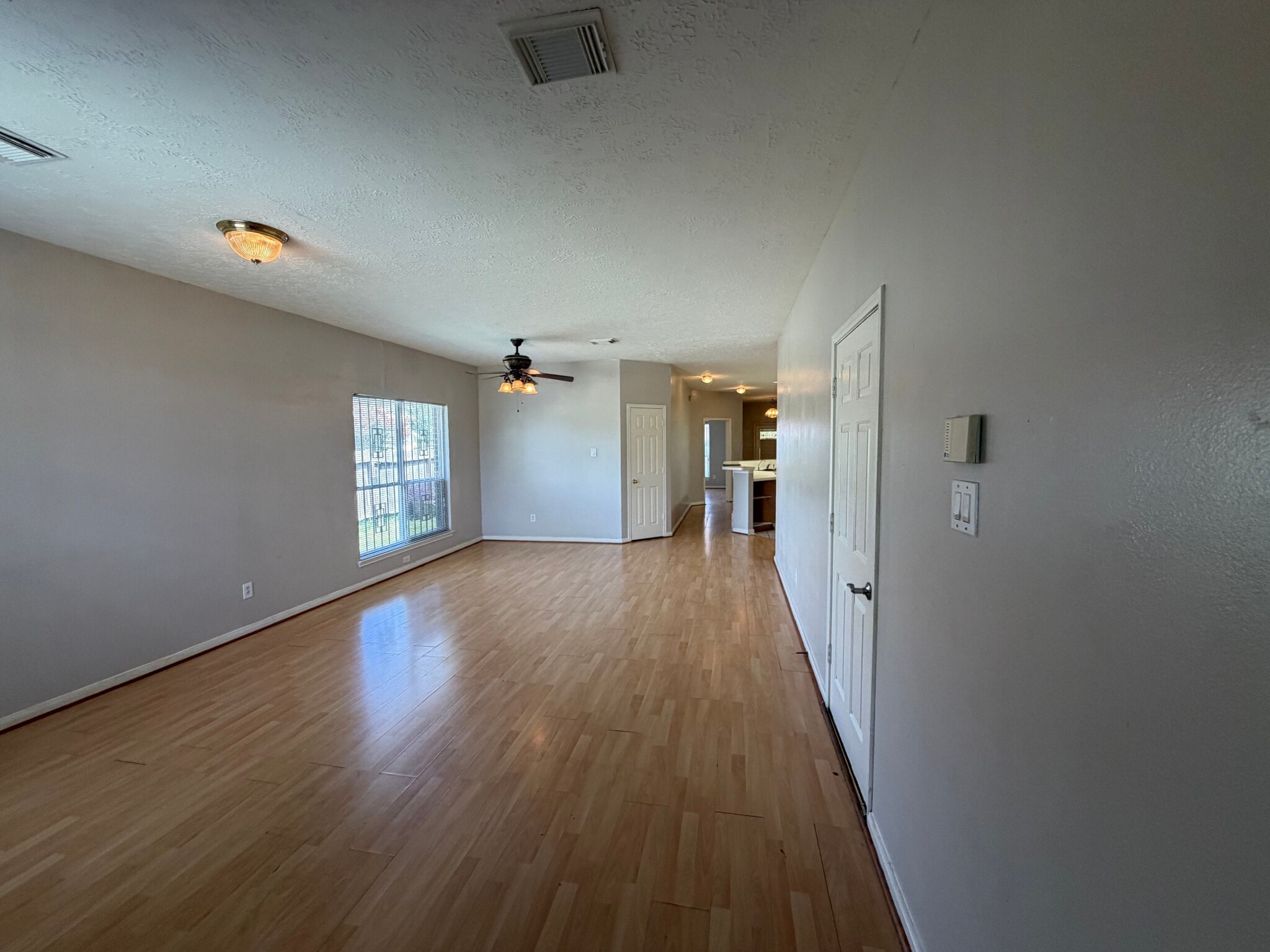 Building Photo - 13403 Agarita Ln