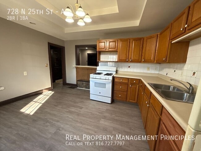 Building Photo - 728 N 25th St