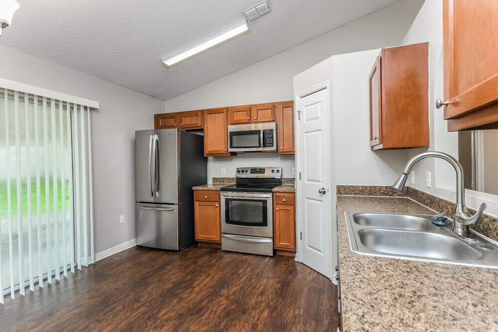 Building Photo - 2688 Whispering Trails Dr