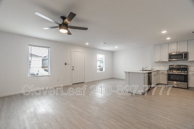 Building Photo - 12822 Ratcliff Lk