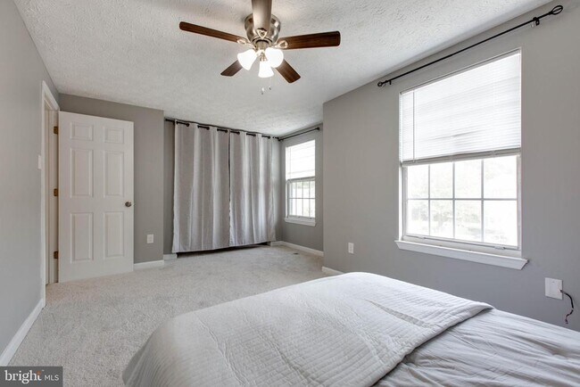 Building Photo - 682 Willowby Run