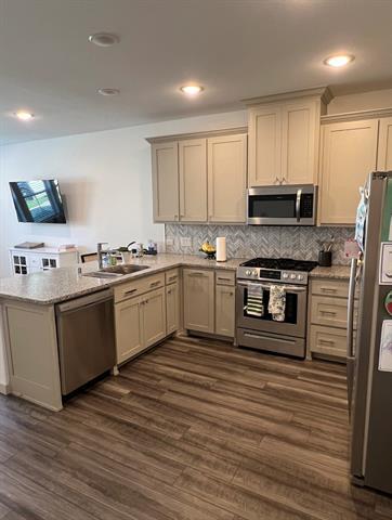 Building Photo - 1369 Ethan Dr