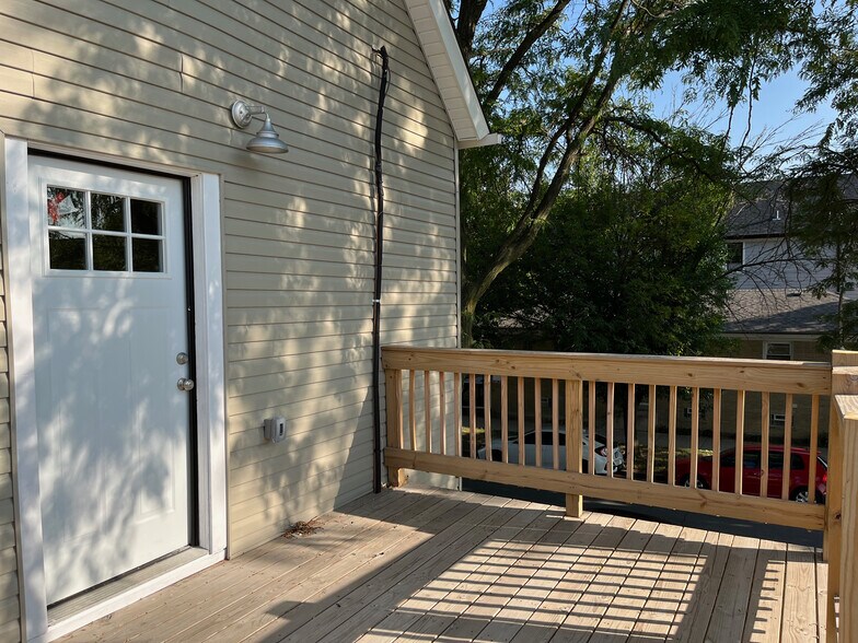 Building Photo - 3800 N Whipple St