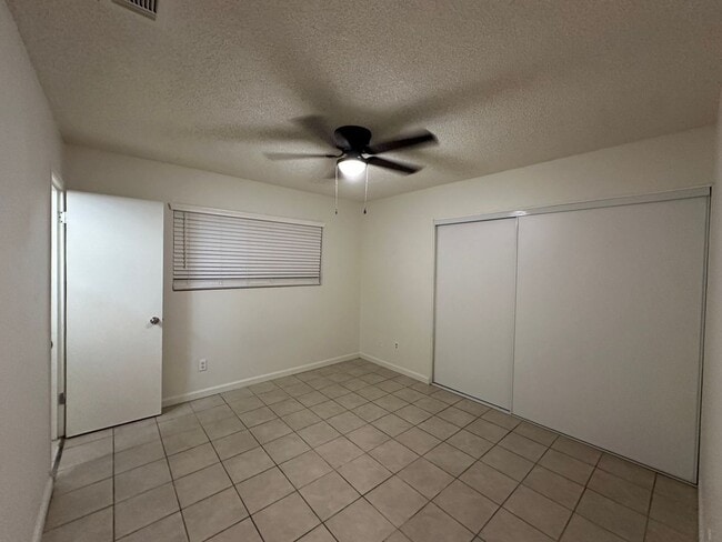 Building Photo - Single story, 4BD/2BA - Moreno Valley