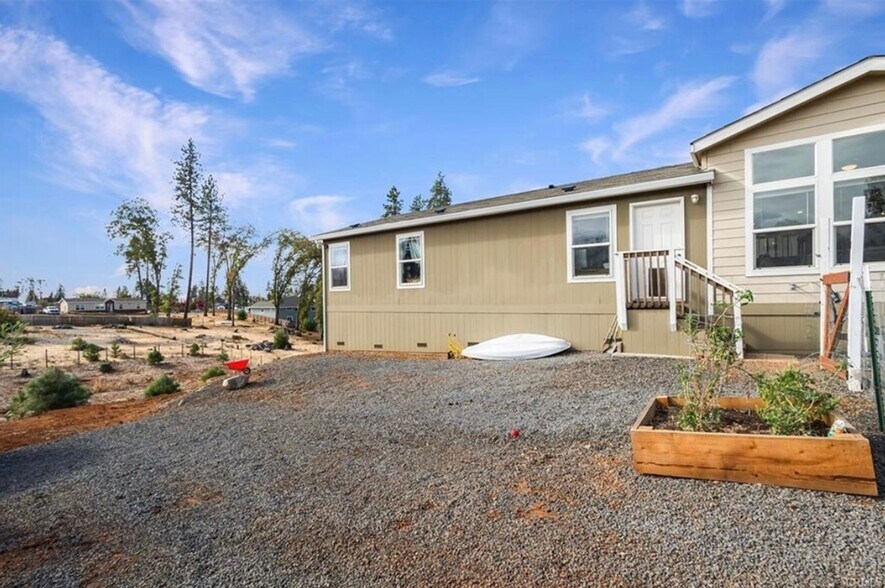 Building Photo - 918 Deer Creek Ln