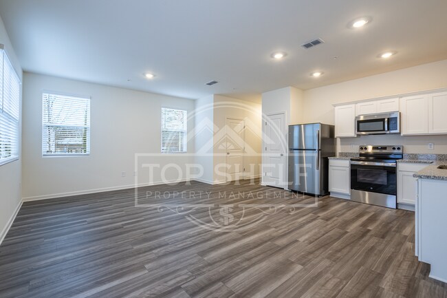 Building Photo - 2010 Ayla Dr