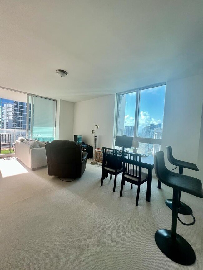 Building Photo - 300 S Biscayne Blvd