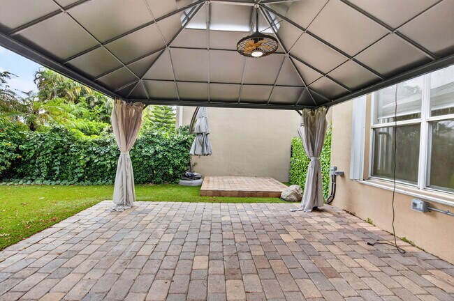 Building Photo - 4210 Key Lime Blvd