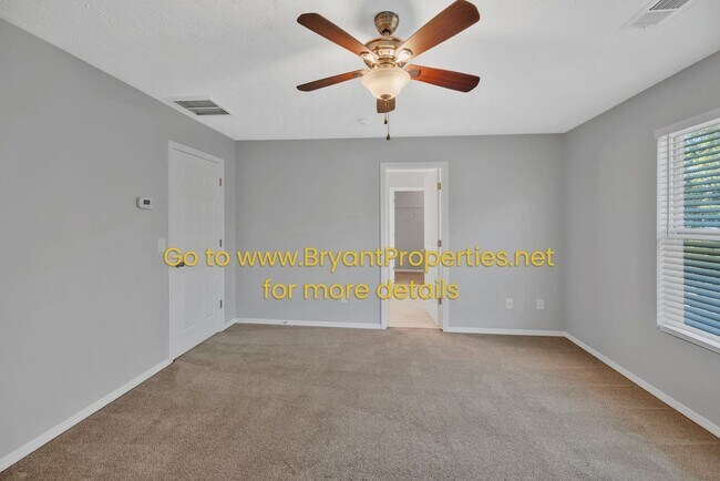 Building Photo - 2872 Creekbend Dr