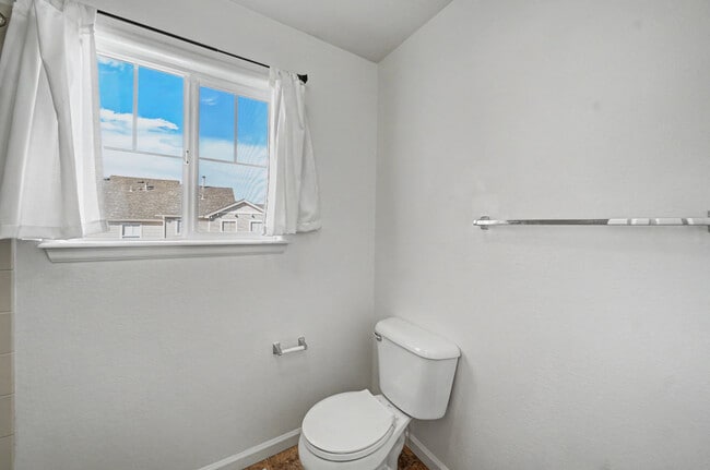 Building Photo - 3963 Diamond Ridge View