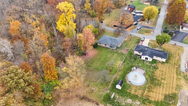 Building Photo - Recently Remodeled 4-Bedroom Home with Modern Upgrades & Spacious Yard in McCordsville
