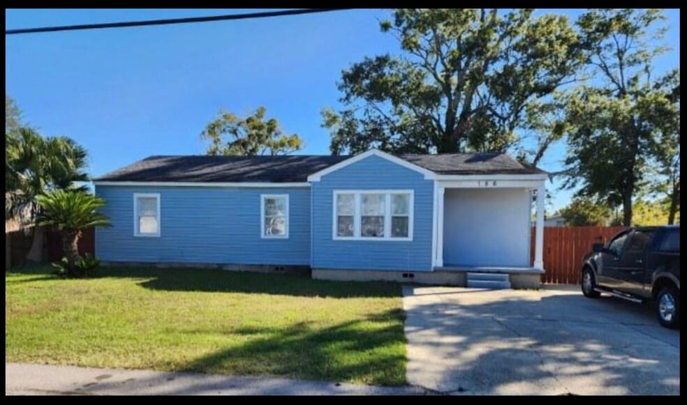 Building Photo - 156 Travia Ave
